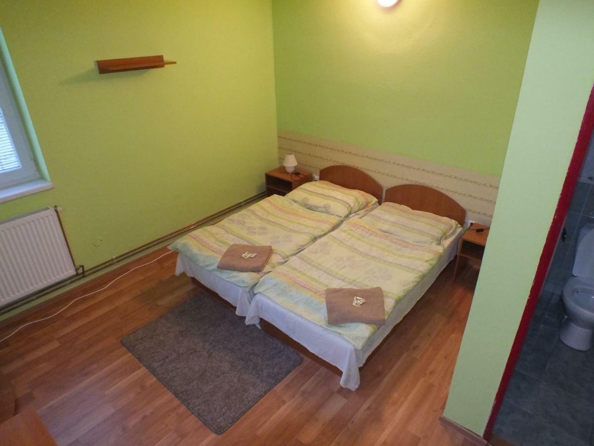 Fan Fan Penzion Rožňava Eksteriør billede