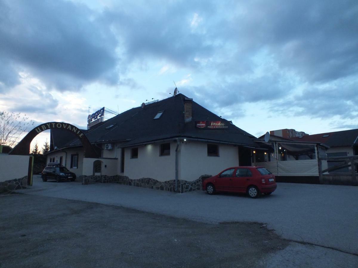 Fan Fan Penzion Rožňava Eksteriør billede